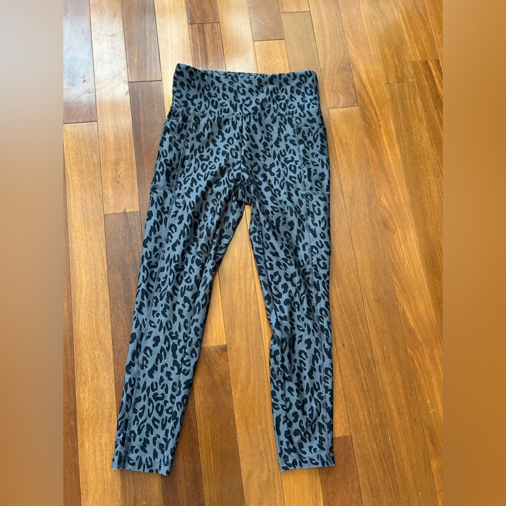 Bally Gray and Black Animal Print Leggings size L